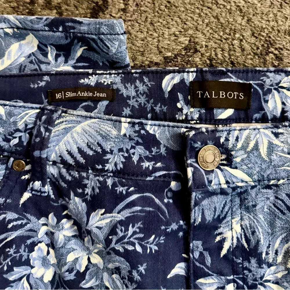 Navy Floral Print Talbots Slim Ankle Jeans Cotton Blend Stretch Women’s 16 NWOT - Picture 3 of 4